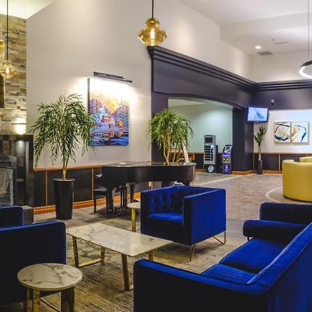 Hotel Le Montagnais Chicoutimi Buitenkant foto