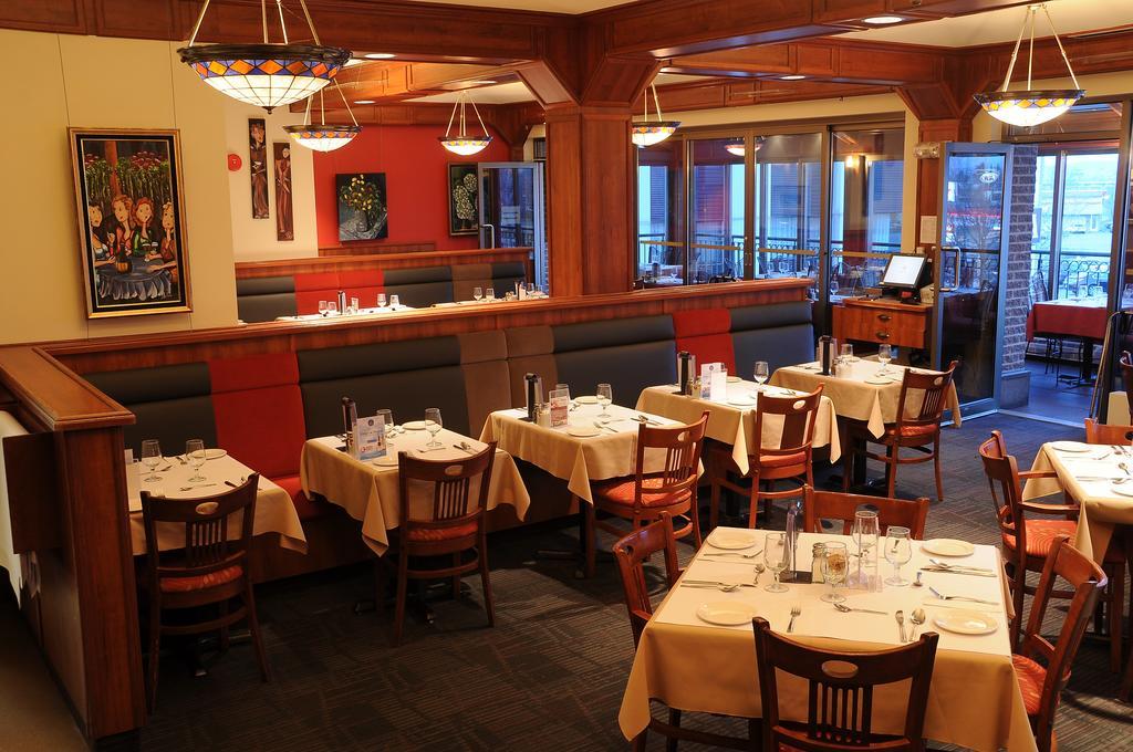 Hotel Le Montagnais Chicoutimi Buitenkant foto