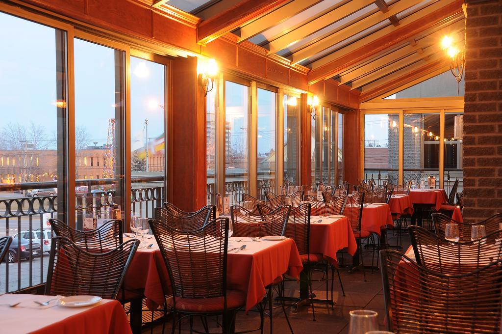 Hotel Le Montagnais Chicoutimi Buitenkant foto
