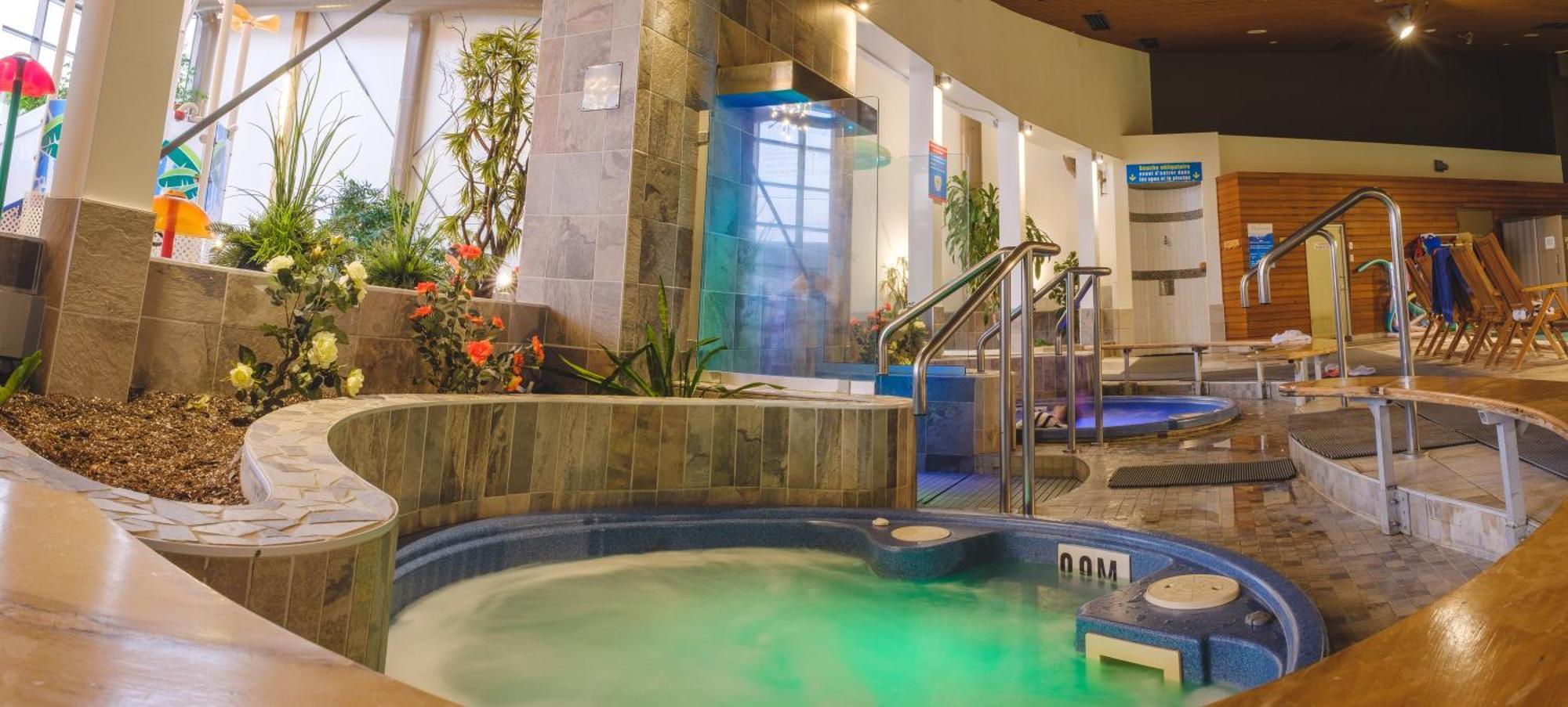 Hotel Le Montagnais Chicoutimi Buitenkant foto