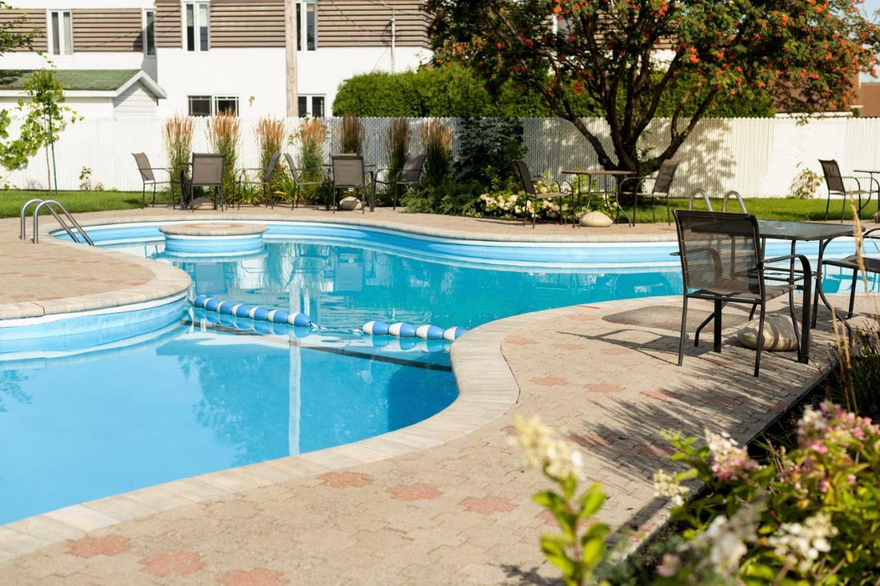 Hotel Le Montagnais Chicoutimi Buitenkant foto