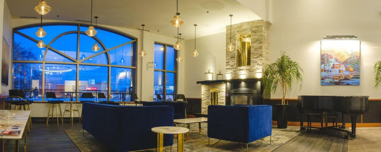Hotel Le Montagnais Chicoutimi Buitenkant foto