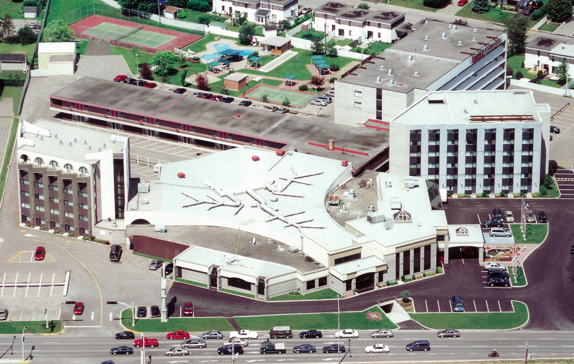 Hotel Le Montagnais Chicoutimi Buitenkant foto