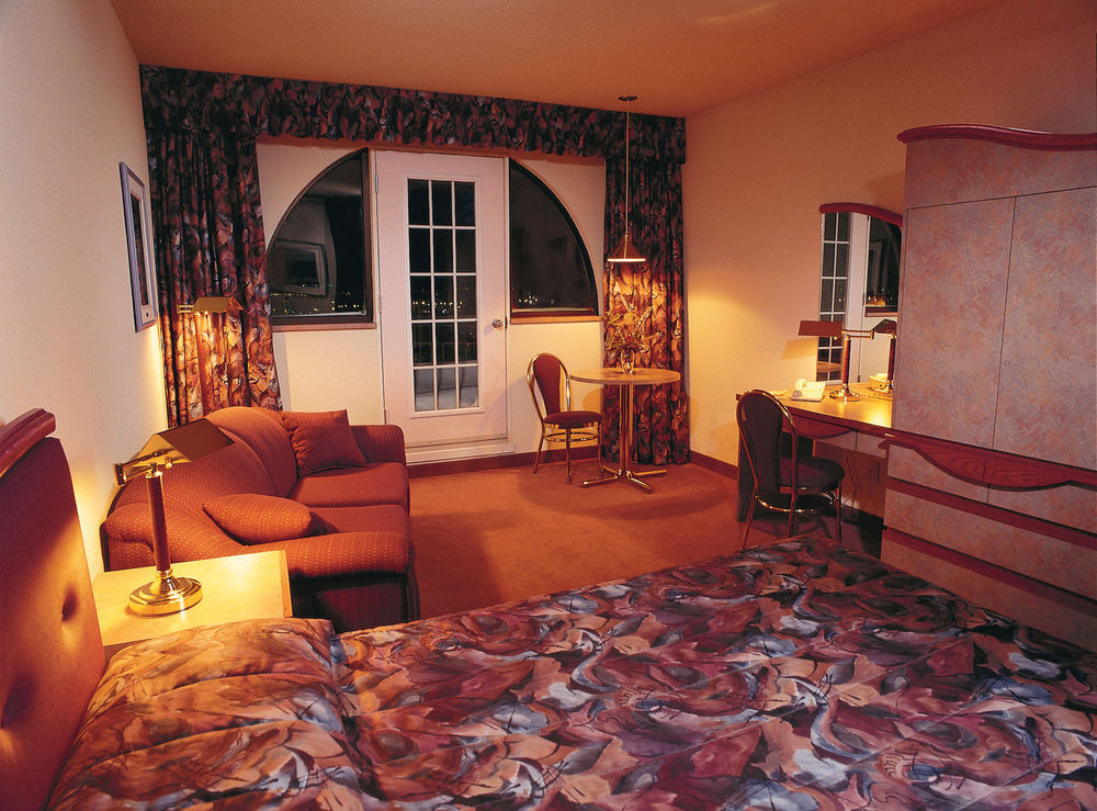Hotel Le Montagnais Chicoutimi Buitenkant foto